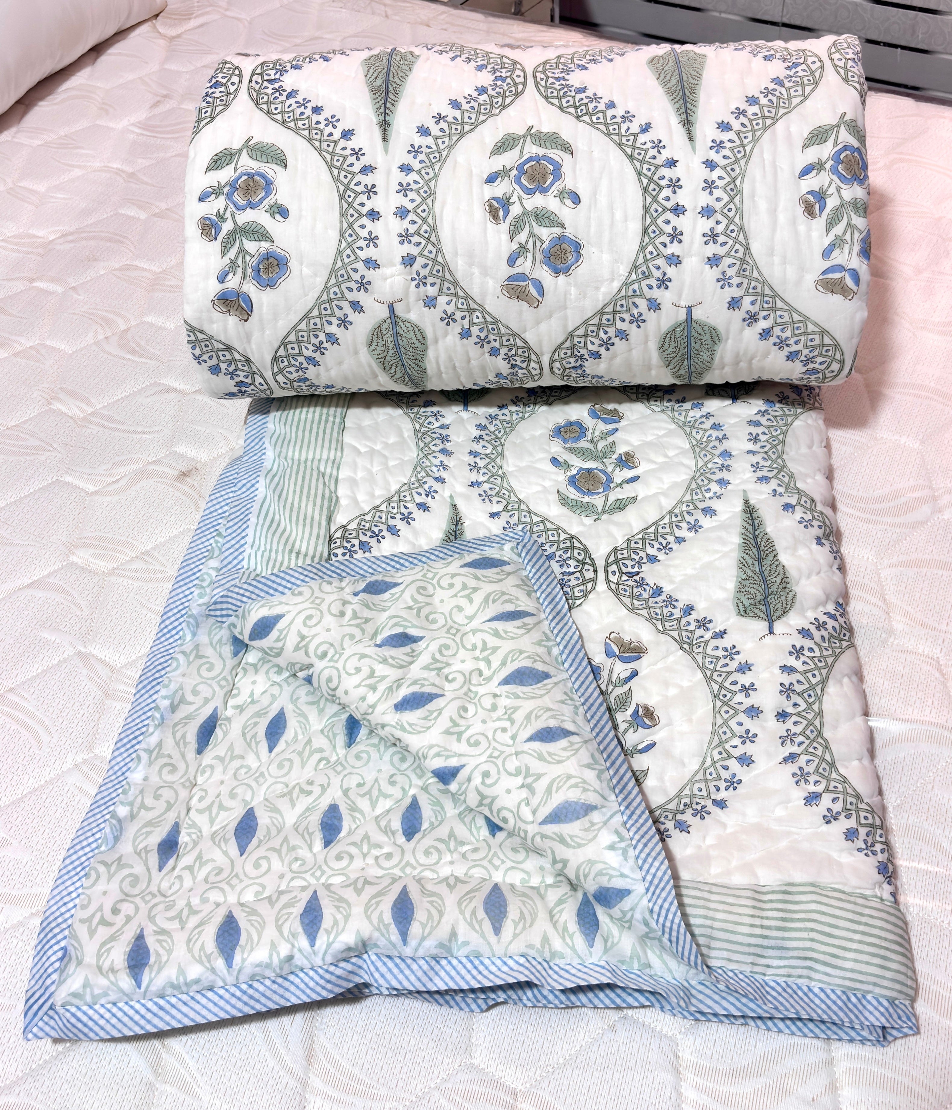 Green Floral Hand Block Print Cotton Quilt, Reversible Jaipuri Razai, Handmade Indian Quilt, Boho Bedding, Soft Cotton Bedspread, Queen Size Quilt