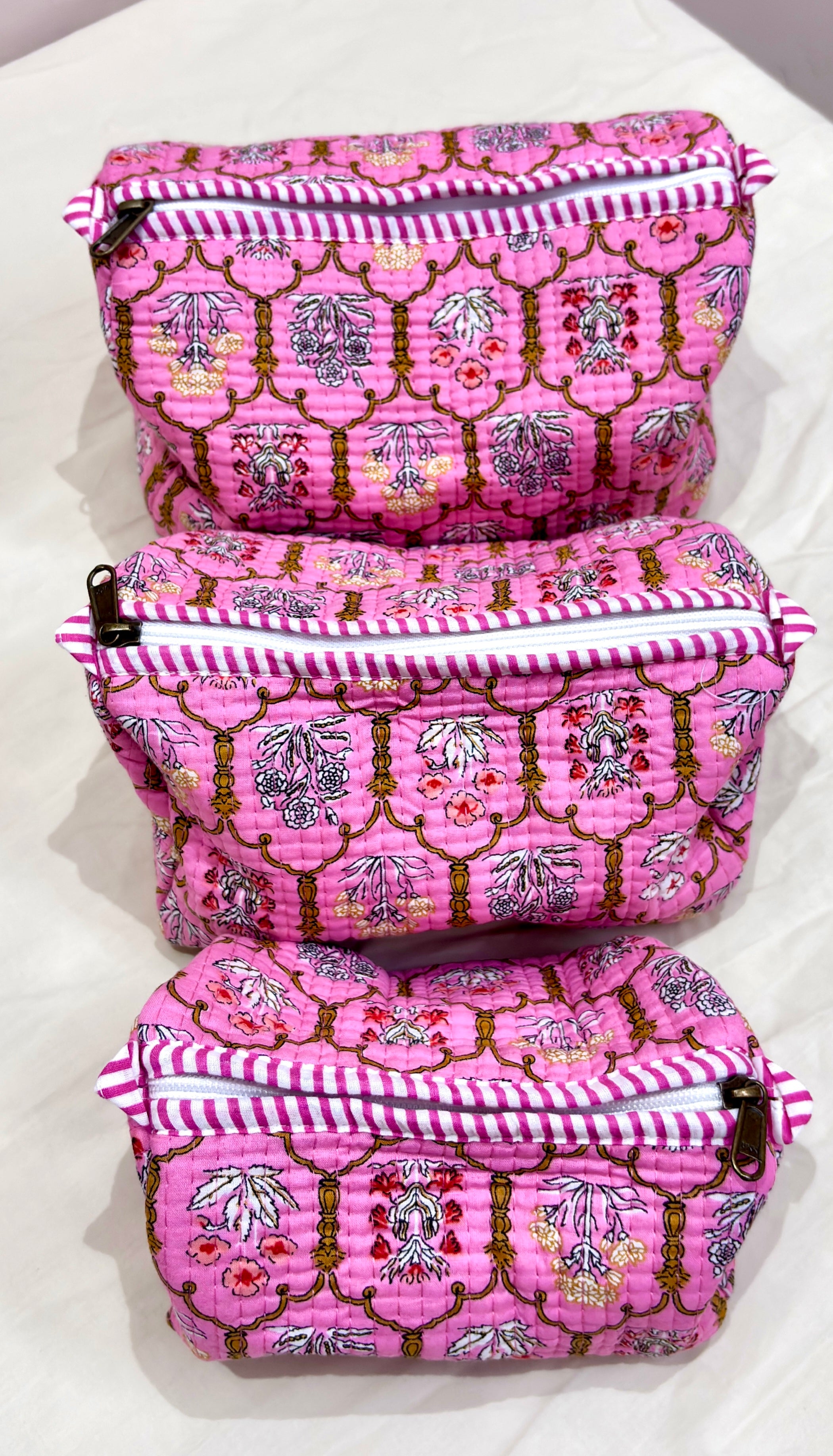 Pink geometric pattern tote bag set