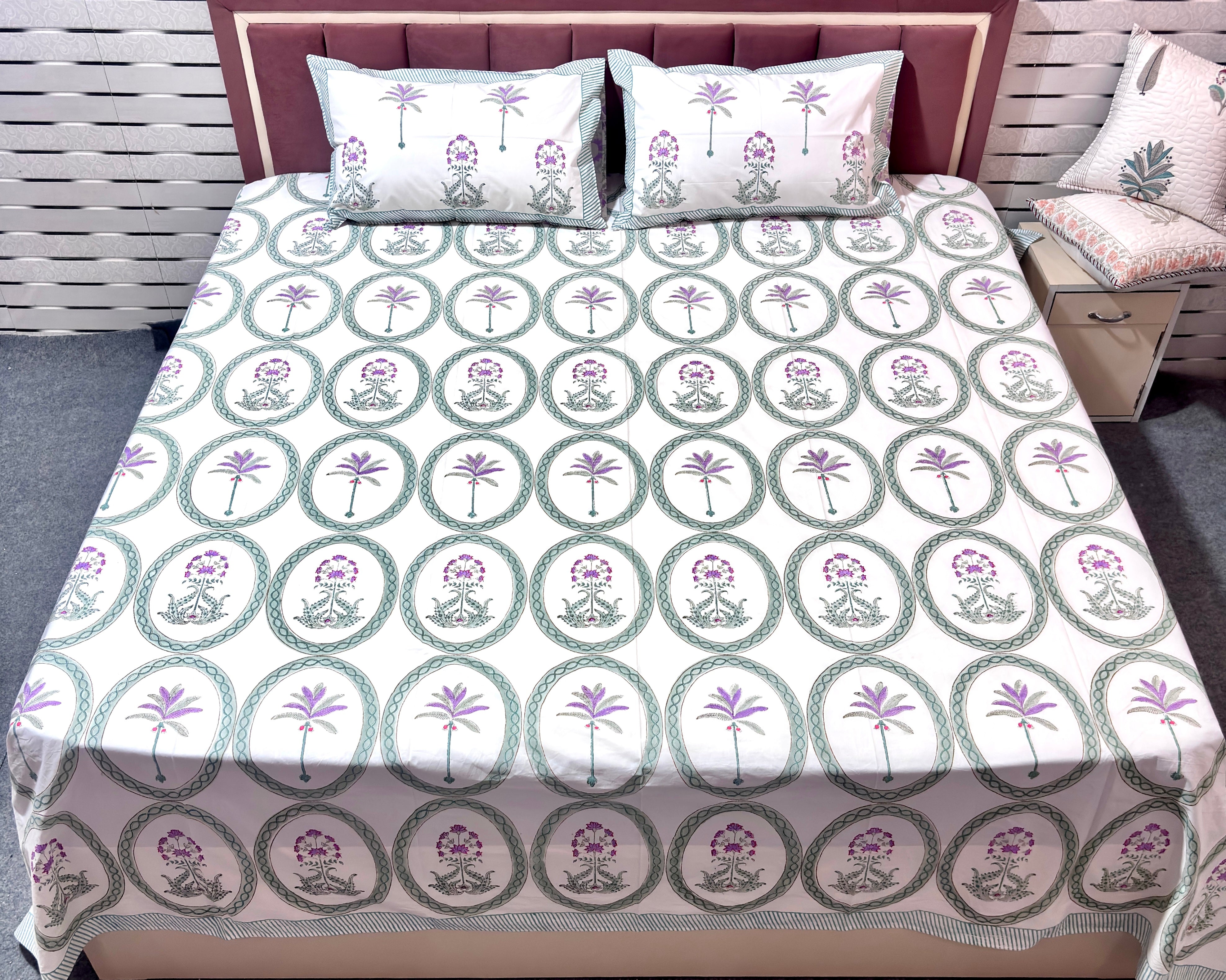 Premium Floral Printed Double Bedsheet with 2 Pillow Covers | White & Lavender Cotton Bedsheet Set