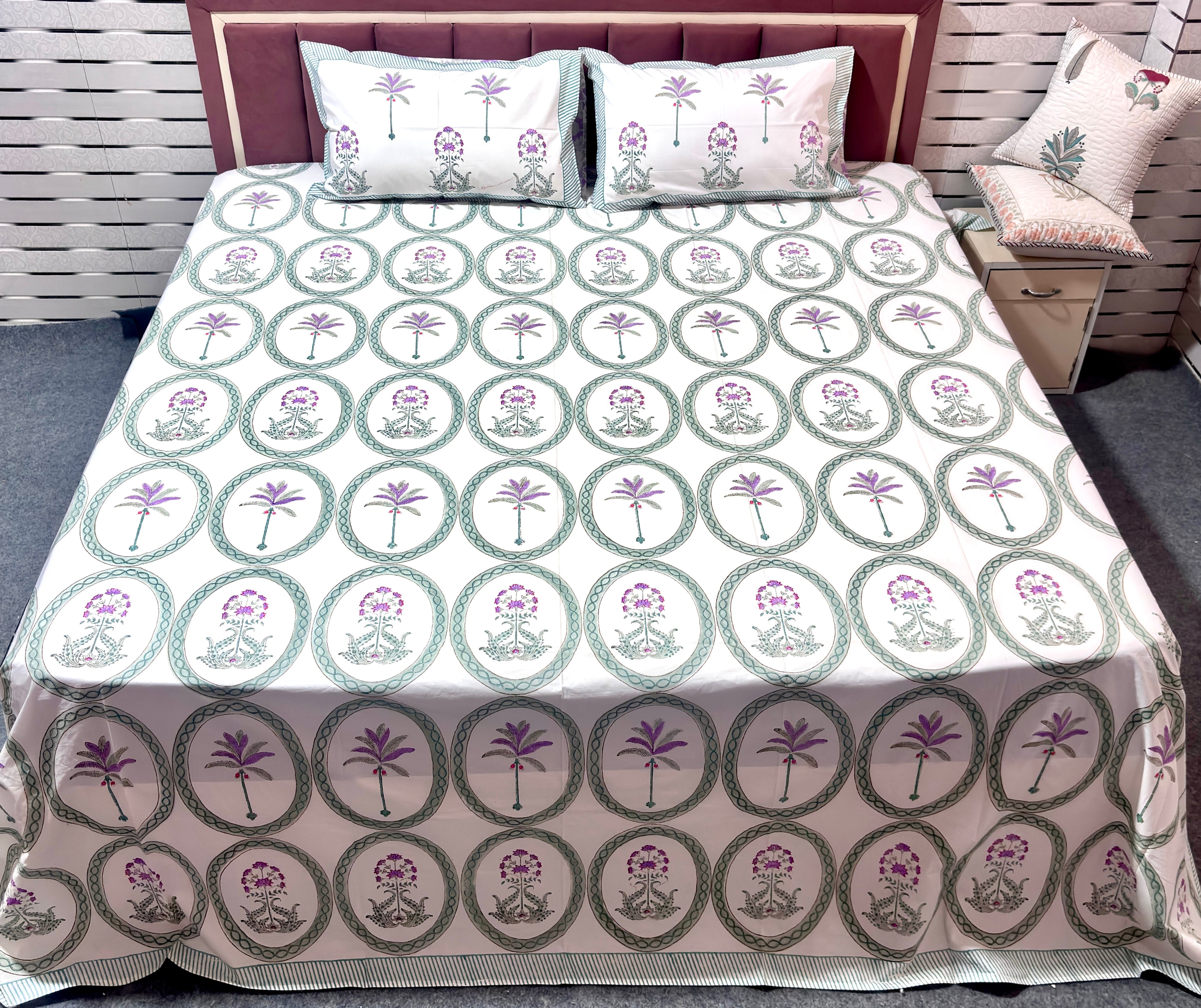 Premium Floral Printed Double Bedsheet with 2 Pillow Covers | White & Lavender Cotton Bedsheet Set