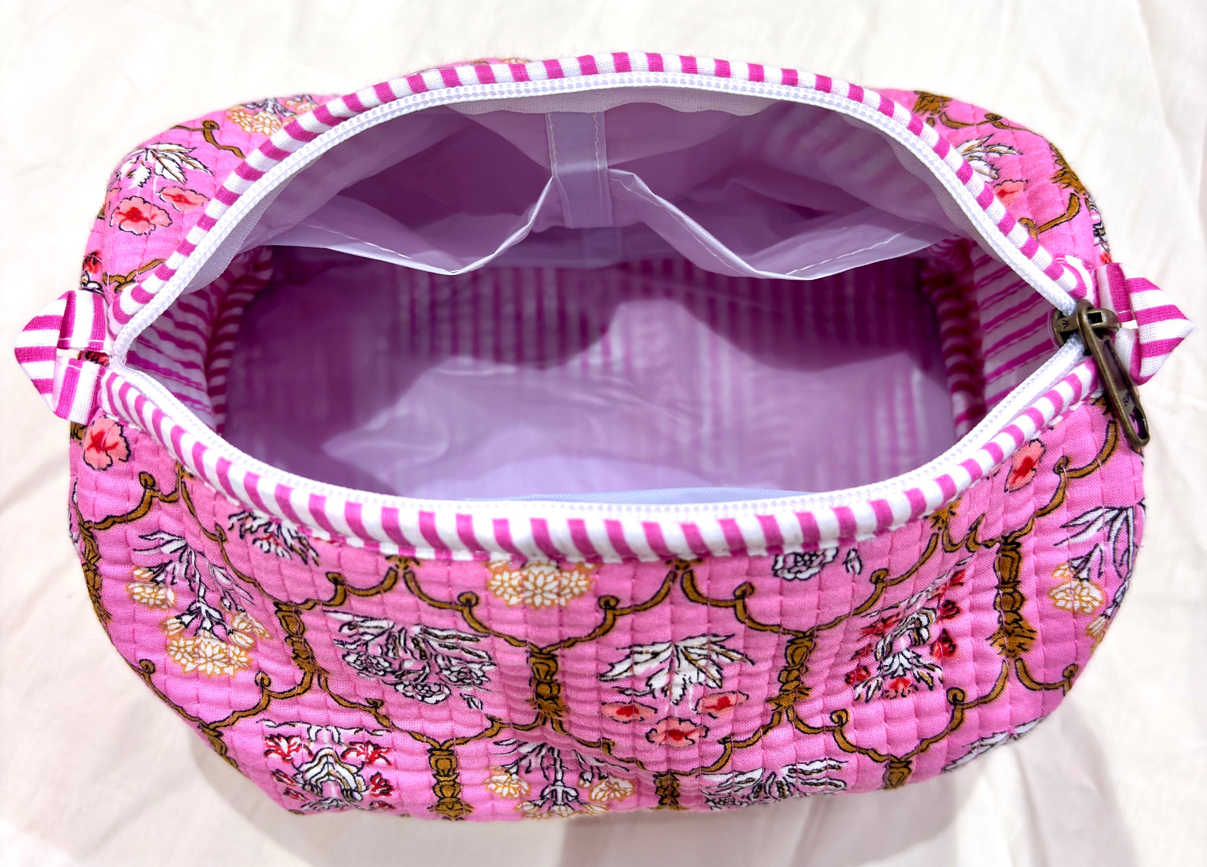 Pink geometric pattern tote bag set
