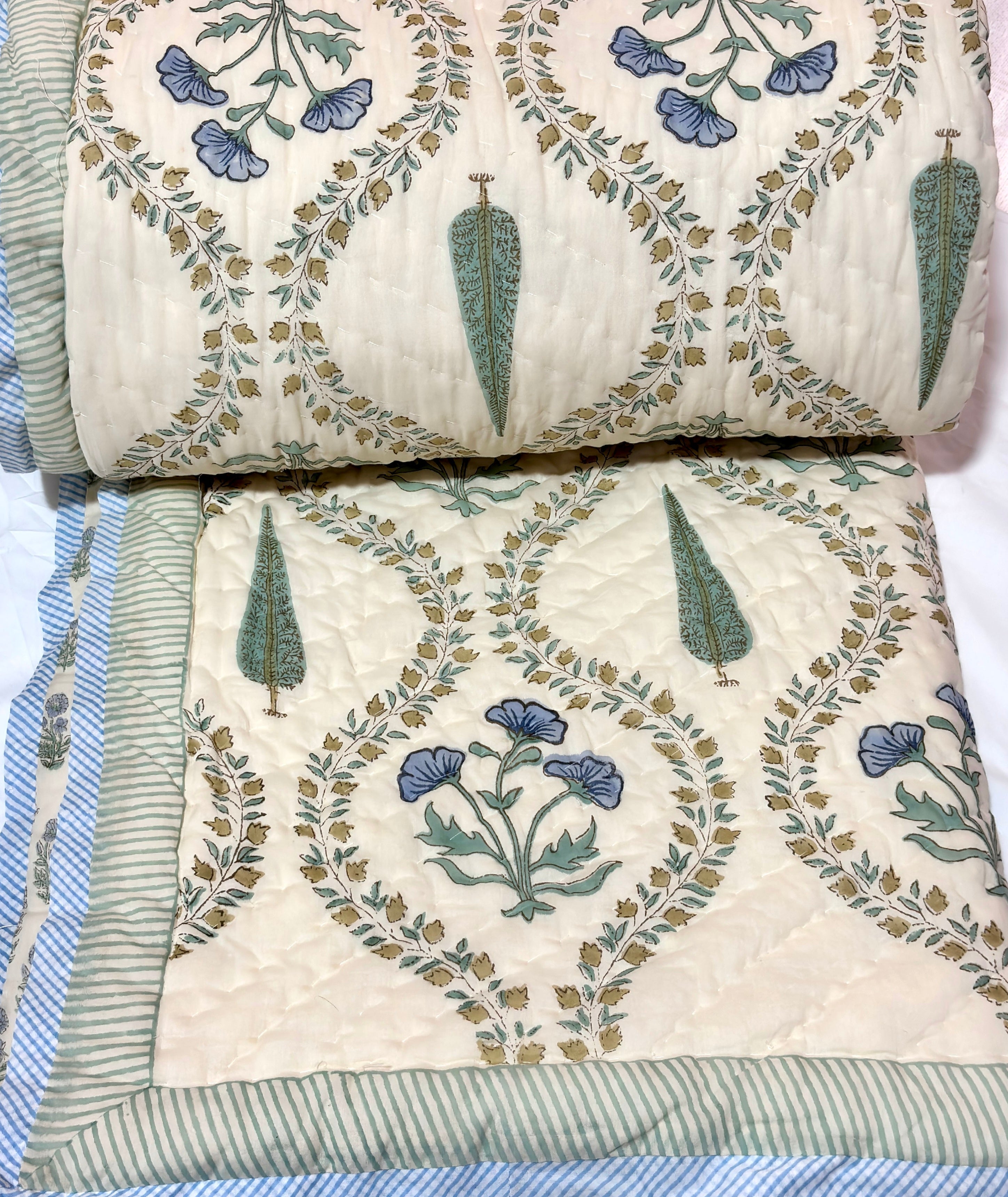 Blue Floral Cotton Quilt | Traditional Indian Flower Print Bed Quilt | Soft Cotton Bedspread | Handmade Bedding