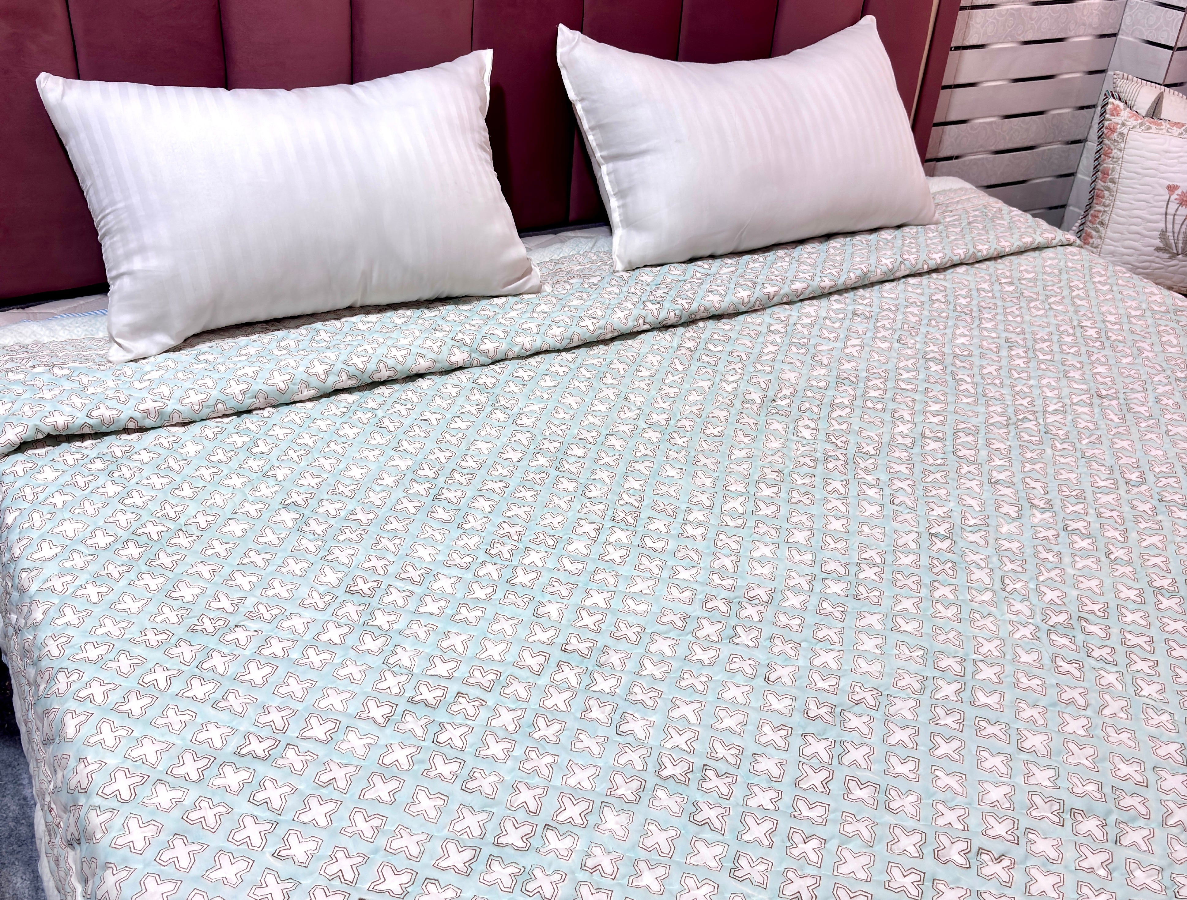 Aqua Blue & White Cotton Quilt | Reversible Quilted Bedspread | Lightweight Printed Quilt | Soft Cotton Bedding