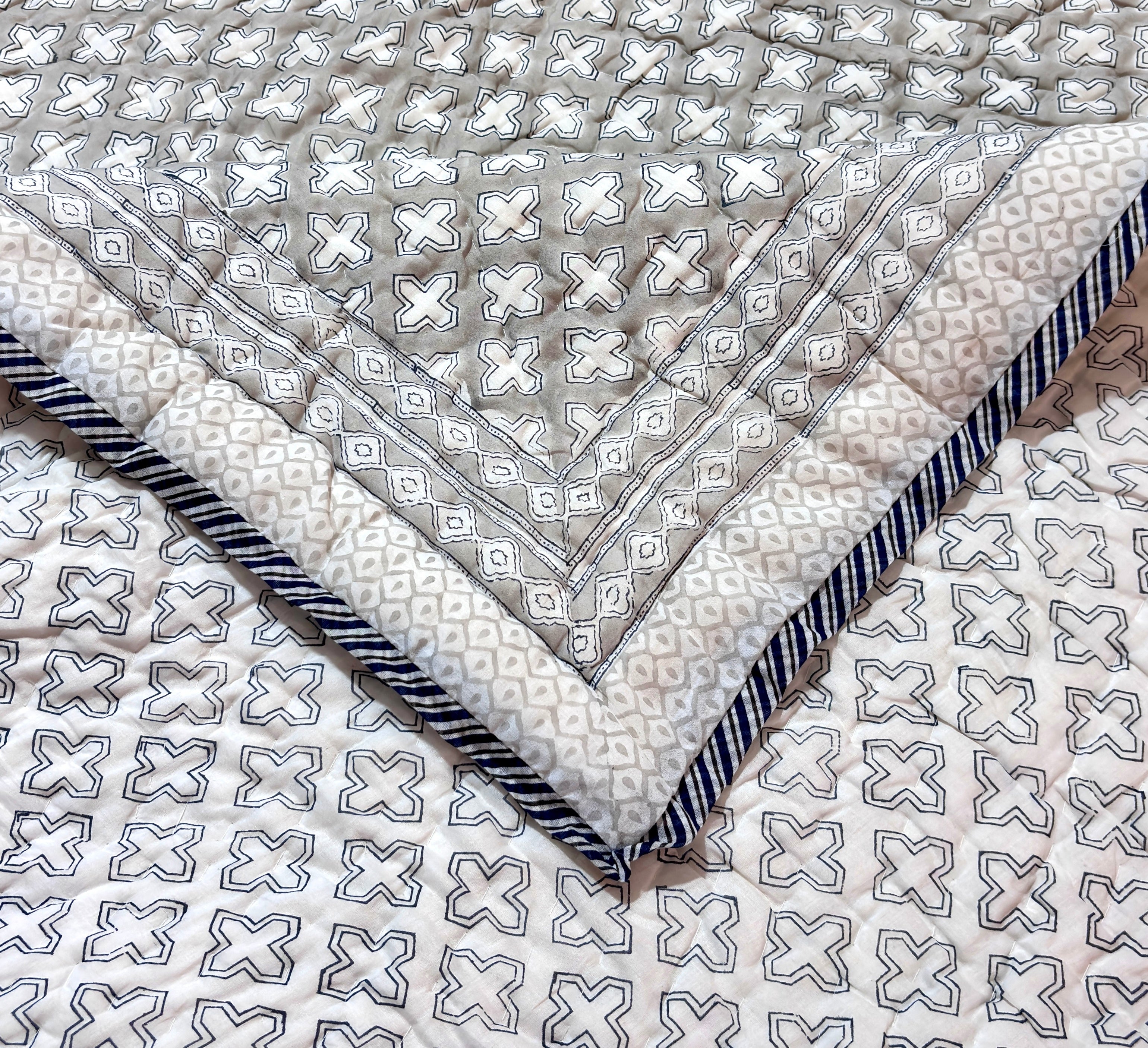 White Grey Geometric Cotton Quilt | Handmade Indian Bed Quilt | Soft Quilted Bedspread | Reversible Cotton Bedding