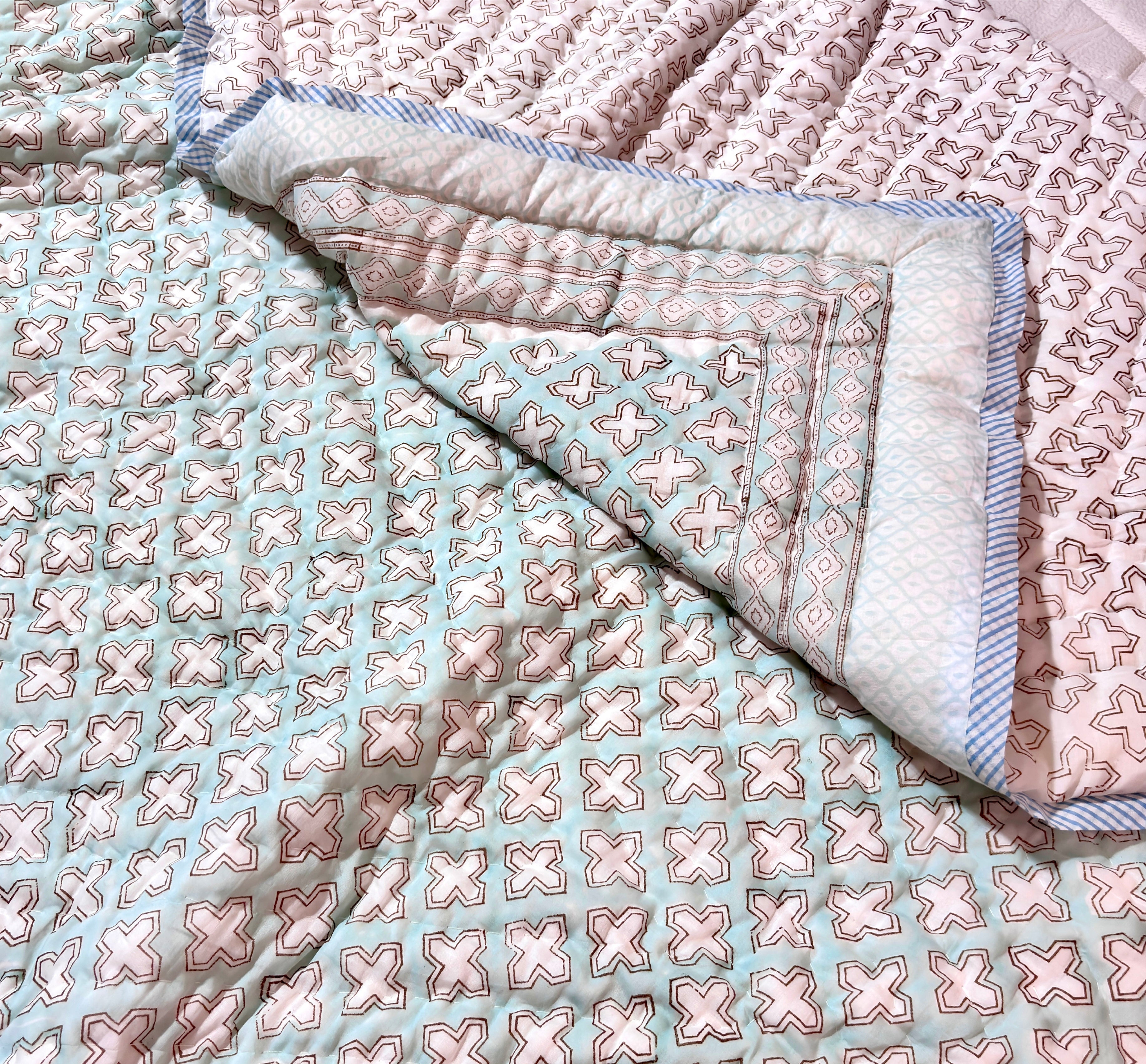 Aqua Blue & White Cotton Quilt | Reversible Quilted Bedspread | Lightweight Printed Quilt | Soft Cotton Bedding