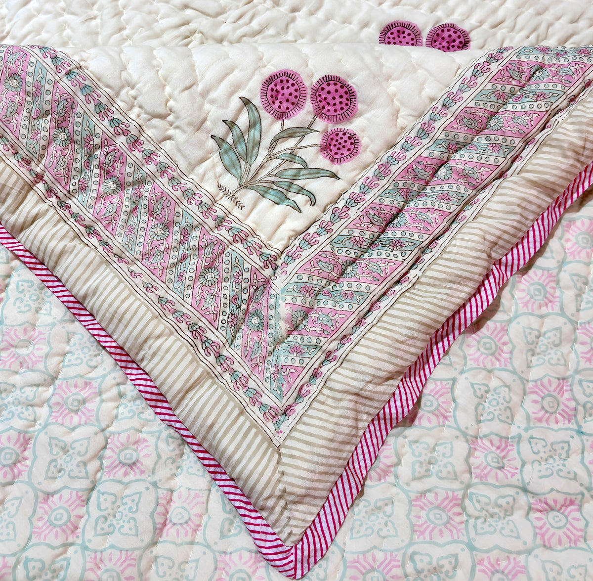 Cream Pink Floral Cotton Quilt Queen Size | Printed Botanical Quilted Bedspread with Decorative Border | Soft Indian Cotton Bed Cover