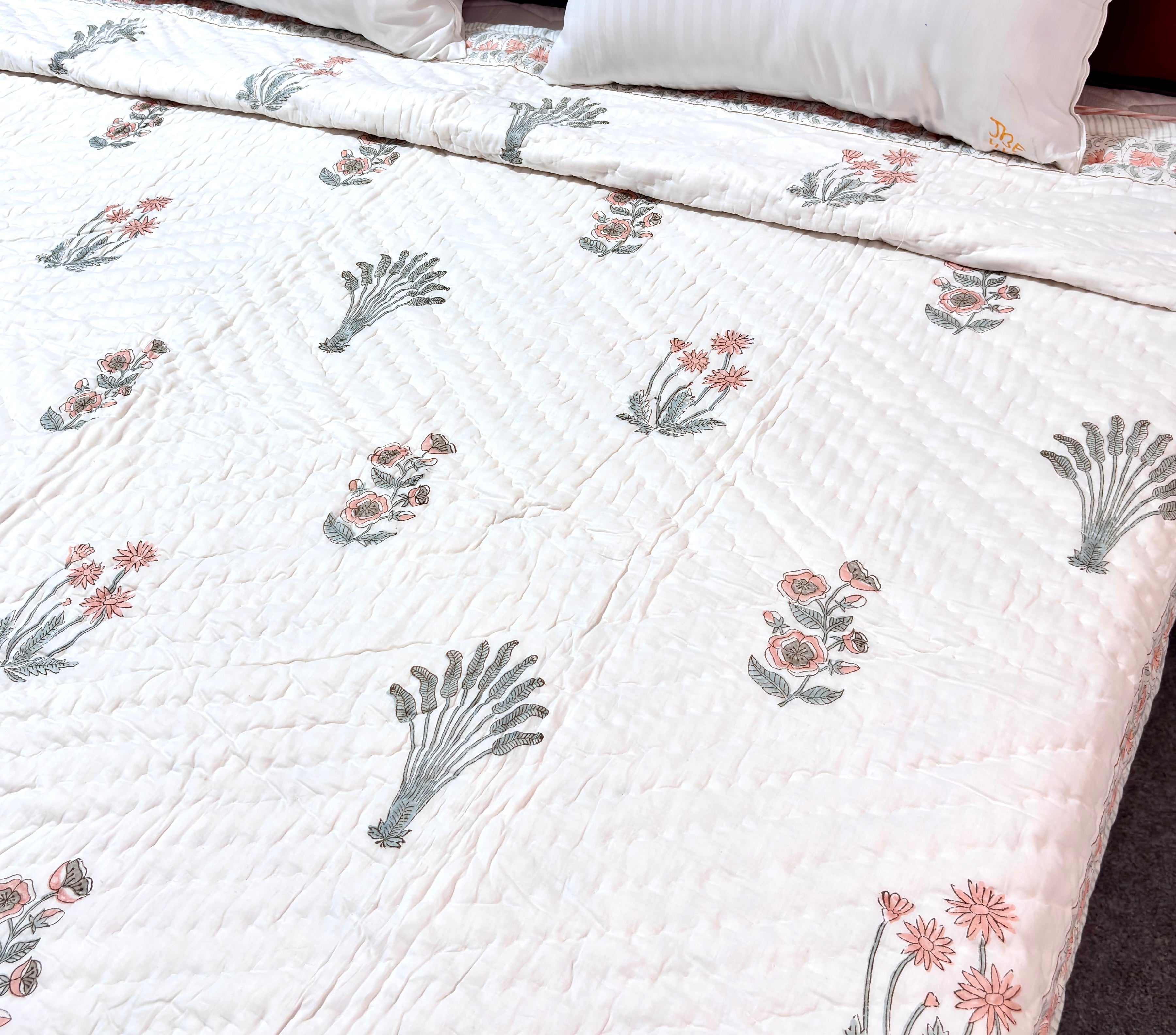 Floral Hand Block Printed Cotton Quilt | White Peach Flower Bed Quilt | Handmade Indian Cotton Bedspread